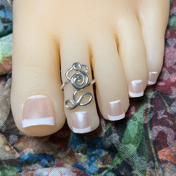 Sterling Silver Rose Toe Ring- Adjustable Unique Toe Ring- Midi Ring - SFRose1 - Picture 3 of 9